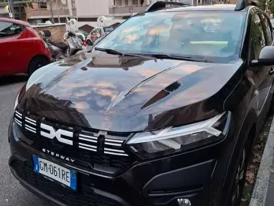Usata Dacia Sandero Comfort 101 CV (74 kW) 2023 Nero Berlina