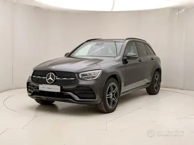 Usata Mercedes GLC220 Premium 194 CV (142 kW) 2020 Nero Station wagon