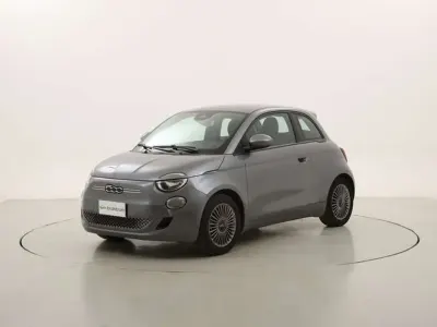 Usata Fiat 500e Icon 42 kW (58 CV) 2022 Grigio Utilitaria