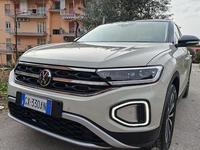 Usata VW T-Roc 115 CV (84 kW) 2025 Beige SUV