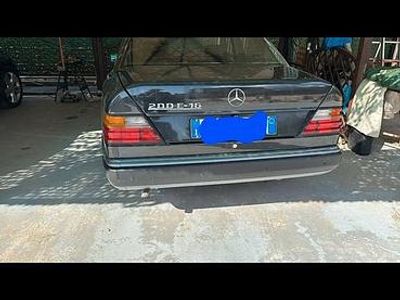 Usata Mercedes E200 1993 Nero Berlina