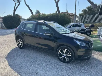 Usata Peugeot 2008 Allure 131 CV (96 kW) 2019 Other SUV