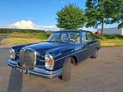 Usata Mercedes 250 130 CV (95 kW) 1968 Blu Berlina