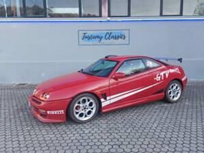 Second-hand Alfa Romeo GTV 220 CP (161 kW) 2000 Roșu Coupe