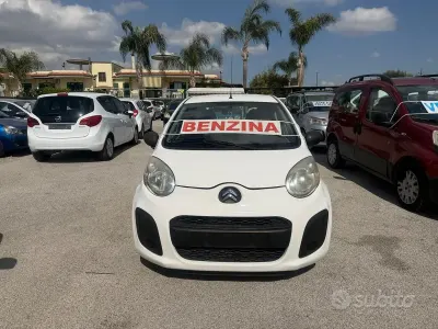 Begagnad Citroën C1 68 HK (50 kW) 2013 Vit Halvkombi