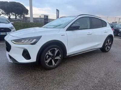 Begagnad Ford Focus Active 125 HK (91 kW) 2023 Vit Sedan