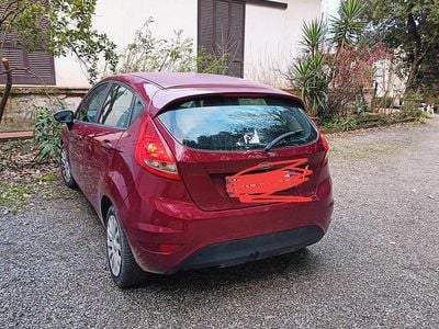 Usata Ford Fiesta 68 CV (50 kW) 2010 Rosso Utilitaria
