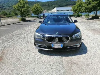 Usata BMW 730 258 CV (189 kW) 2014 Nero Berlina