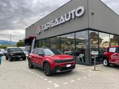 Usata Jeep Avenger Summit 101 CV (74 kW) 2024 Marrone SUV