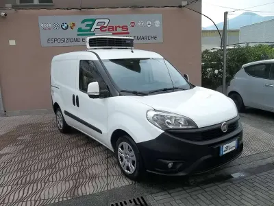 Usata Fiat Doblò 95 CV (69 kW) 2017 Bianco pastello Monovolume