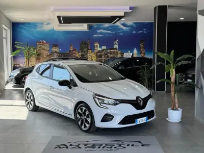 Usata Renault Clio V Evolution 100 CV (73 kW) 2023 Bianco Berlina