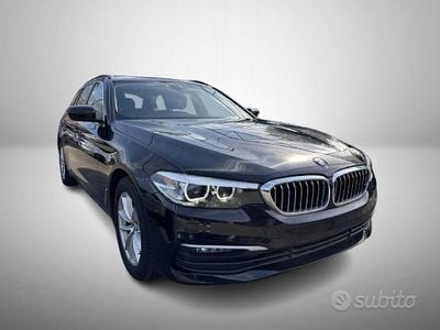 Usata BMW 520 Sport Line 190 CV (139 kW) 2018 Nero Station wagon