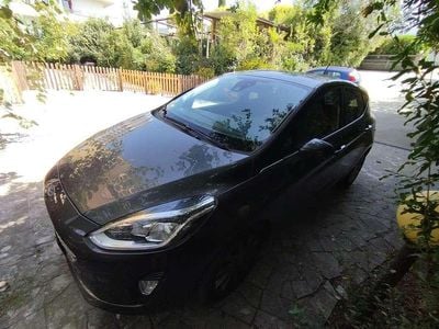 Usata Ford Fiesta 86 CV (63 kW) 2018 Grigio Utilitaria