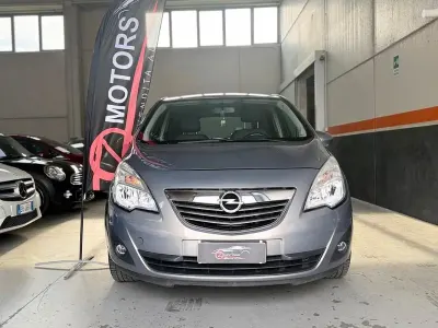 Usata Opel Meriva Cosmo 120 CV (88 kW) 2013 Grigio Monovolume