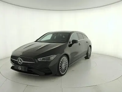 Usata Mercedes CLA200 AMG line 150 CV (110 kW) 2024 Nero Coupé