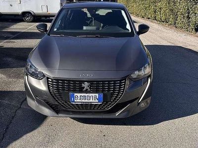Usata Peugeot 208 Allure 75 CV (55 kW) 2022 Grigio Utilitaria