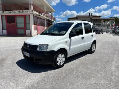 Usata Fiat Panda Dynamic 69 CV (50 kW) 2006 Bianco Utilitaria