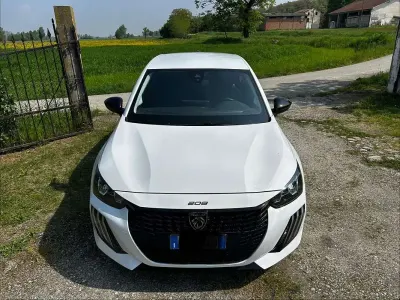 Usata Peugeot 208 Active 75 CV (55 kW) 2025 Utilitaria