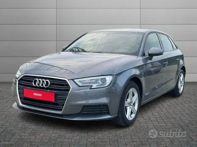 Usata Audi A3 Business 116 CV (85 kW) 2018 Grigio Berlina