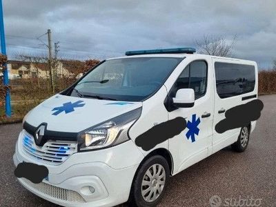 usata Renault Trafic 2017 ambulanza