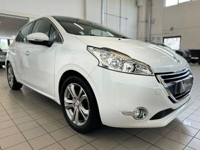 usata Peugeot 208 1.4 8V HDi 68CV 5p. Allure*/*OK NEOP