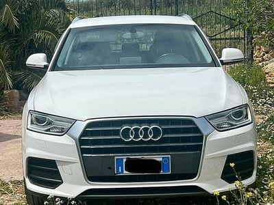 Usata Audi Q3 Business 150 CV (110 kW) 2015 Bianco SUV
