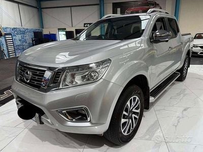 Usata Nissan Navara Tekna 190 CV (139 kW) 2018 Grigio Pick-up