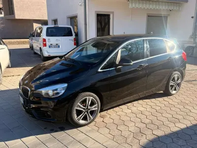 Usata BMW 218 Active Tourer Sport Line 150 CV (110 kW) 2015 Nero Monovolume