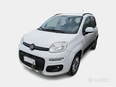 Usata Fiat Panda Lounge 69 CV (50 kW) 2020 Bianco Utilitaria