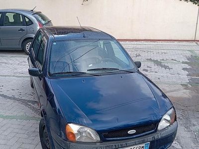 Usata Ford Fiesta 2001 Blu Utilitaria