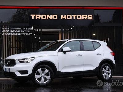Usata Volvo XC40 Momentum 150 CV (110 kW) 2019 Bianco SUV