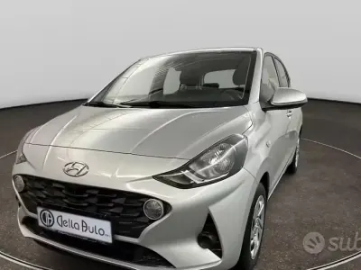 Używany Hyundai i10 67 KM (49 kW) 2022 Szary Hatchback