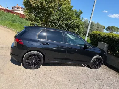 Usata VW Golf VIII 131 CV (96 kW) 2020 Nero Berlina