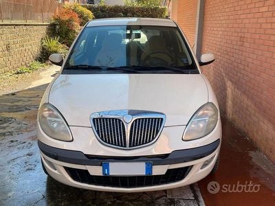 Usata Lancia Ypsilon 2006 Utilitaria