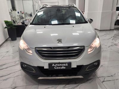 Usata Peugeot 2008 119 CV (87 kW) 2015 Bianco SUV