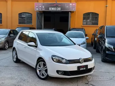 Usata VW Golf VI Highline 105 CV (77 kW) 2010 Bianco Utilitaria