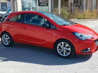 Usata Opel Corsa 90 CV (66 kW) 2015 Rosso Utilitaria