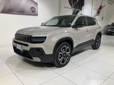 Usata Jeep Avenger Summit 101 CV (74 kW) 2025 Beige SUV