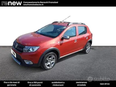 Usata Dacia Sandero Stepway 90 CV (66 kW) 2018 Rosso