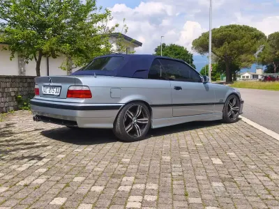 Usata BMW 320 Cabriolet Efficient Dynamics 150 CV (110 kW) 1995 Grigio Cabrio