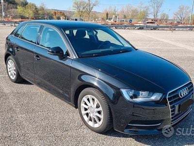 Usata Audi A3 Attraction 110 CV (80 kW) 2015 Nero Berlina