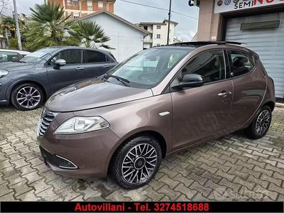 Usata Lancia Ypsilon 95 CV (69 kW) 2015 Marrone Utilitaria