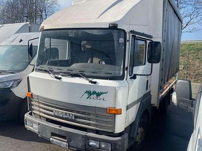 Usata Nissan Cargo 86 CV (63 kW) 1995 Bianco Furgone
