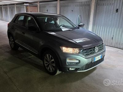 Usata VW T-Roc 2018 Grigio SUV