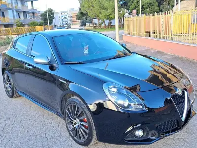Usata Alfa Romeo Giulietta Exclusive 109 CV (80 kW) 2014 Nero Utilitaria