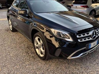Usata Mercedes GLA180 122 CV (89 kW) 2018 Nero SUV