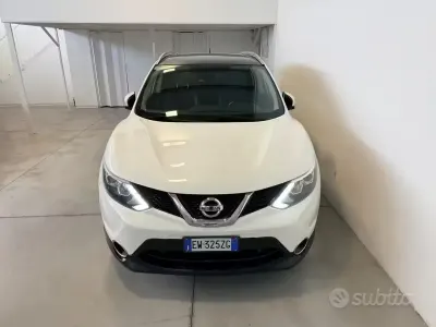 Usata Nissan Qashqai Tekna 110 CV (80 kW) 2014 Bianco SUV