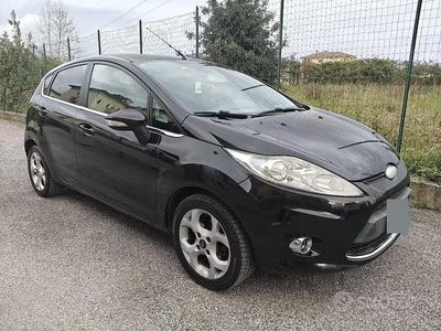 Begagnad Ford Fiesta Titanium 70 HK (51 kW) 2009 Svart Halvkombi