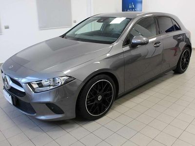 Usata Mercedes A180 116 CV (85 kW) 2021 Grigio Berlina