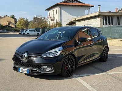 Second-hand Renault Clio IV Trophy 220 CP (161 kW) 2017 Negru Berlinǎ